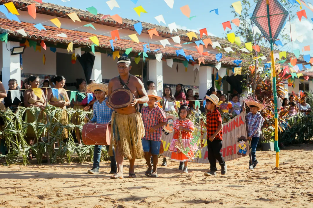 Povos originários da Aldeia Kiriri celebram São João com ritos que envolvem toda a comunidade