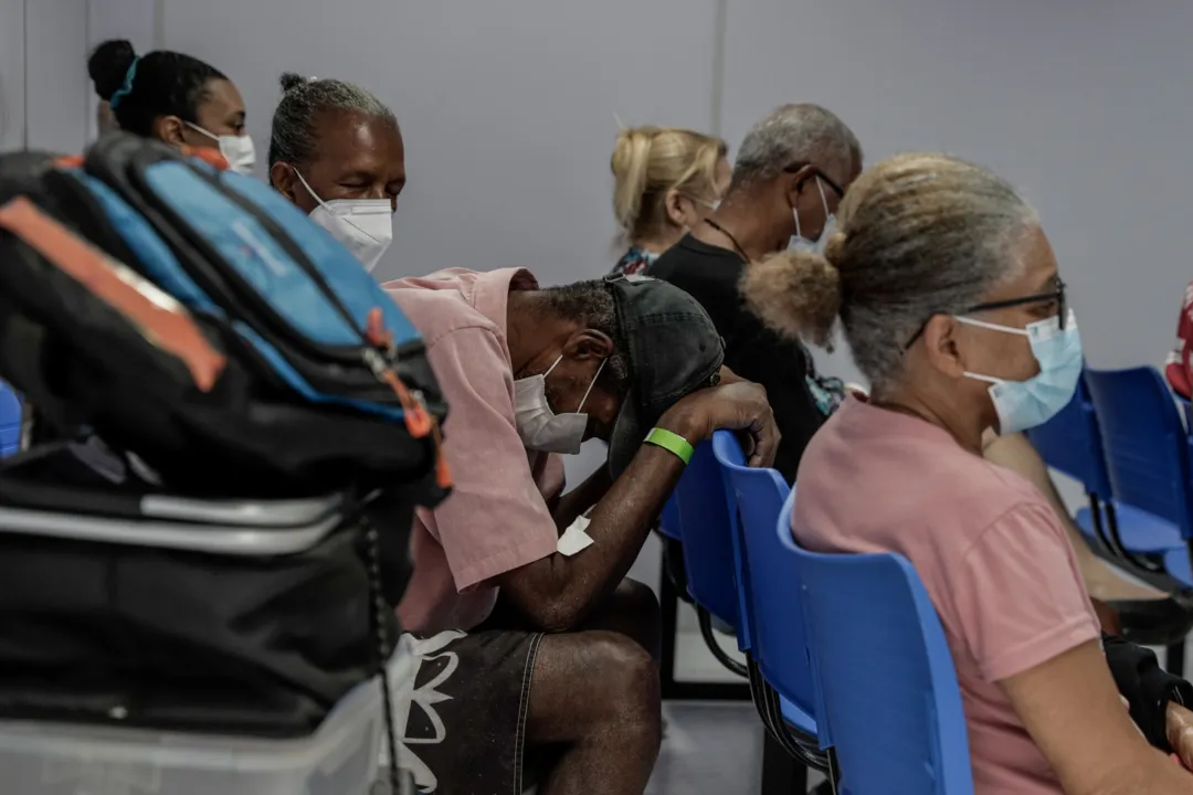 Transmissão ocorre pela água e alimentos contaminados ou contato com infectados