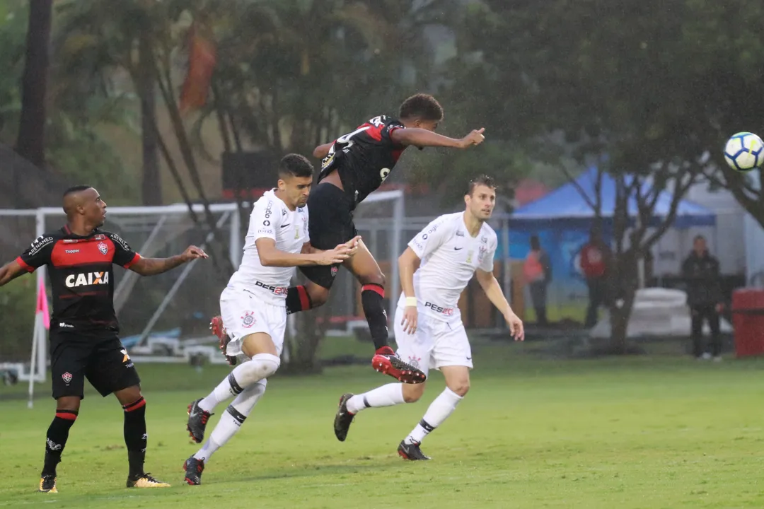 Vitória x Corinthians, em 2018