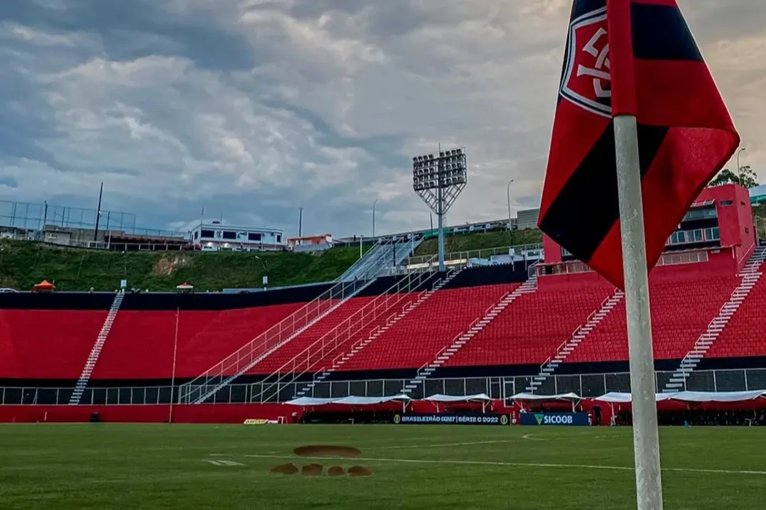 Duelo contra o Flamengo é hoje, às 20h, no Barradão