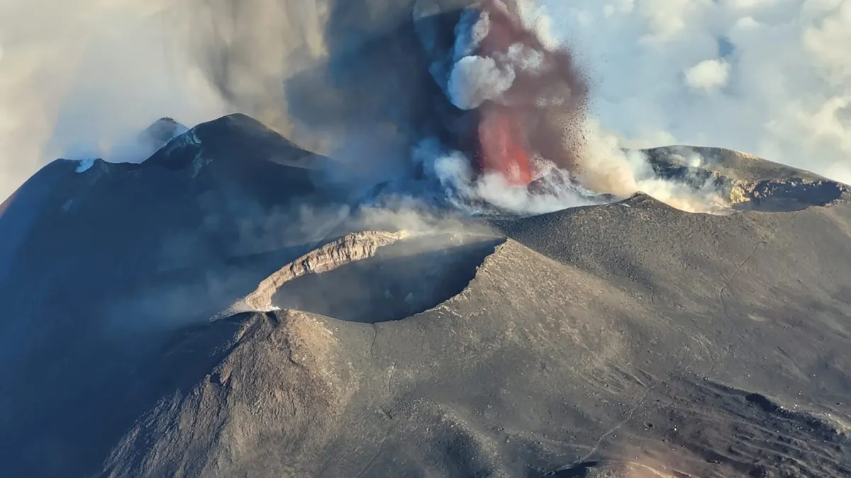 Etna é o maior vulcão da Europa