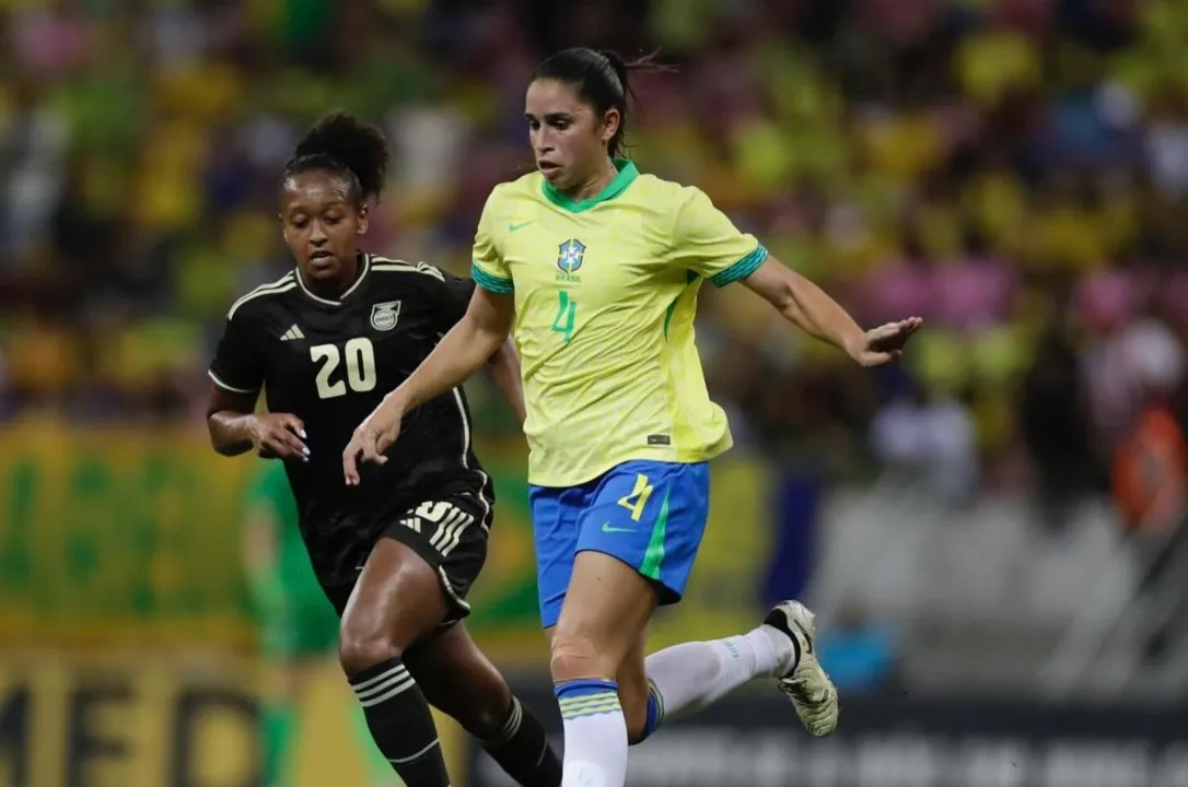 Baiana, de Cipó, Rafaelle Souza é zagueira da Seleção Brasileira feminina