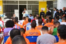 Imagem ilustrativa da imagem Dom Sergio faz missa em penitenciária de Salvador: "Trazer vida nova"