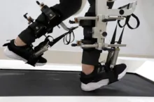 Imagem ilustrativa da imagem Exoesqueletos robóticos ajudam pacientes na recuperação motora