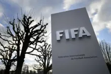 Imagem ilustrativa da imagem FIFA avalia autorizar jogos de ligas nacionais no exterior; saiba como