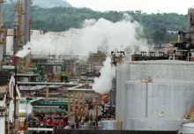 Imagem ilustrativa da imagem Petrobras leva ao Cade proposta para abandonar venda de refinarias