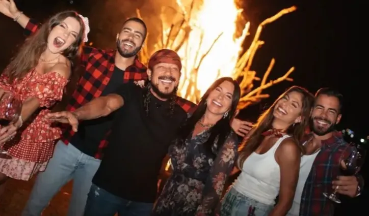 Pati Guerra, Rafa Marques, Bell e Aninha Marques, Mari Gonzalez e Pipo Marques