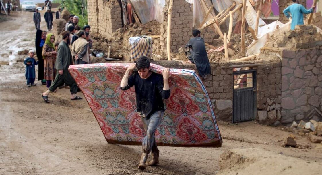 Mais de 50 mortos durante inundações no Afeganistão
