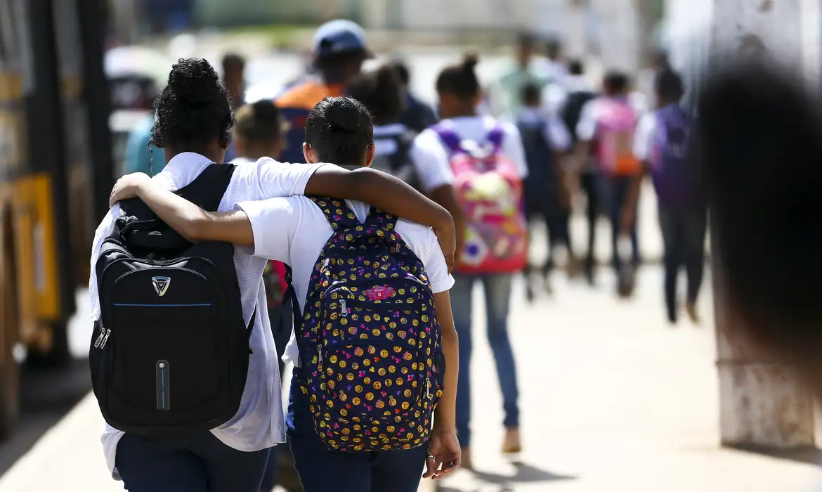 A TARDE Educação Socioemocional se destaca por desenvolver as competências socioemocionais nas escolas