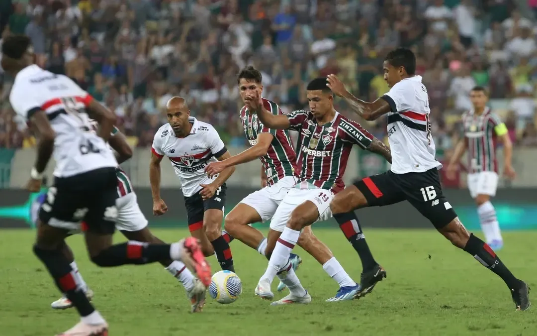 Duelo entre Fluminense e São Paulo