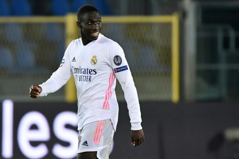 Ferland Mendy em ação com a camisa do Real Madrid