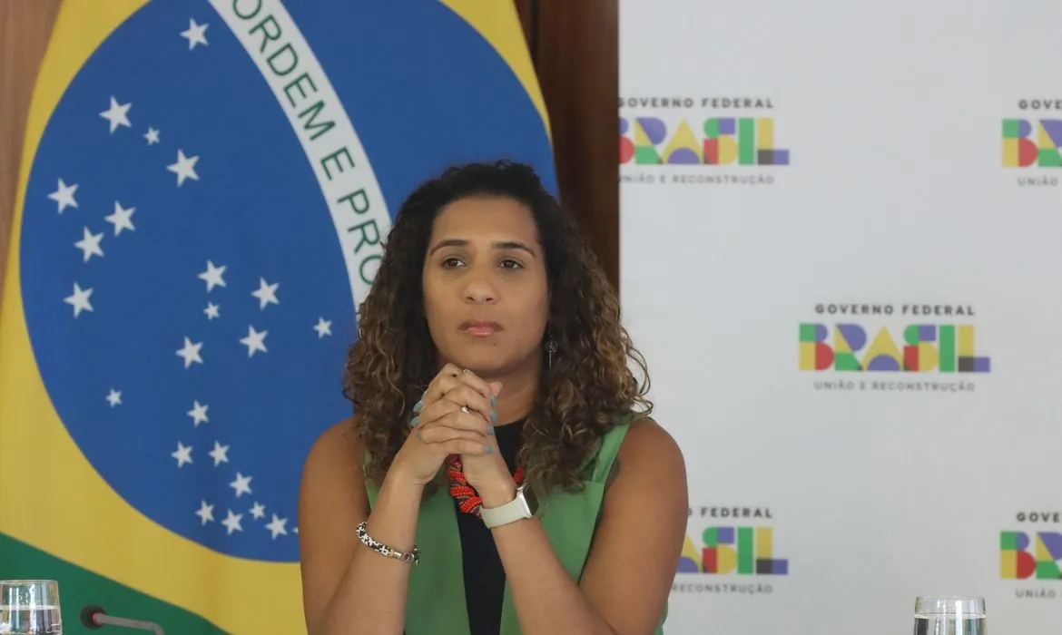 Em publicação nas redes sociais, a irmã de Marielle Franco fez um desabafo sobre a situação e pediu respeito ao seu espaço