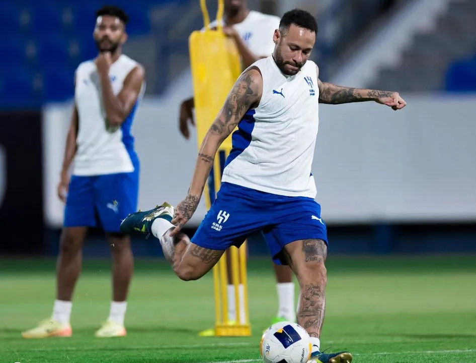 Neymar durante treino com o Al-Hilal