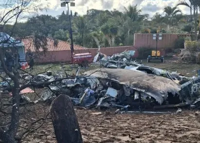 Destroços do avião que caiu e matou 62 pessoa em Vinhedos (SP)