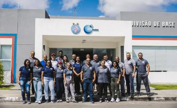 Profissionais da divisão de base do Bahia na Cidade Tricolor