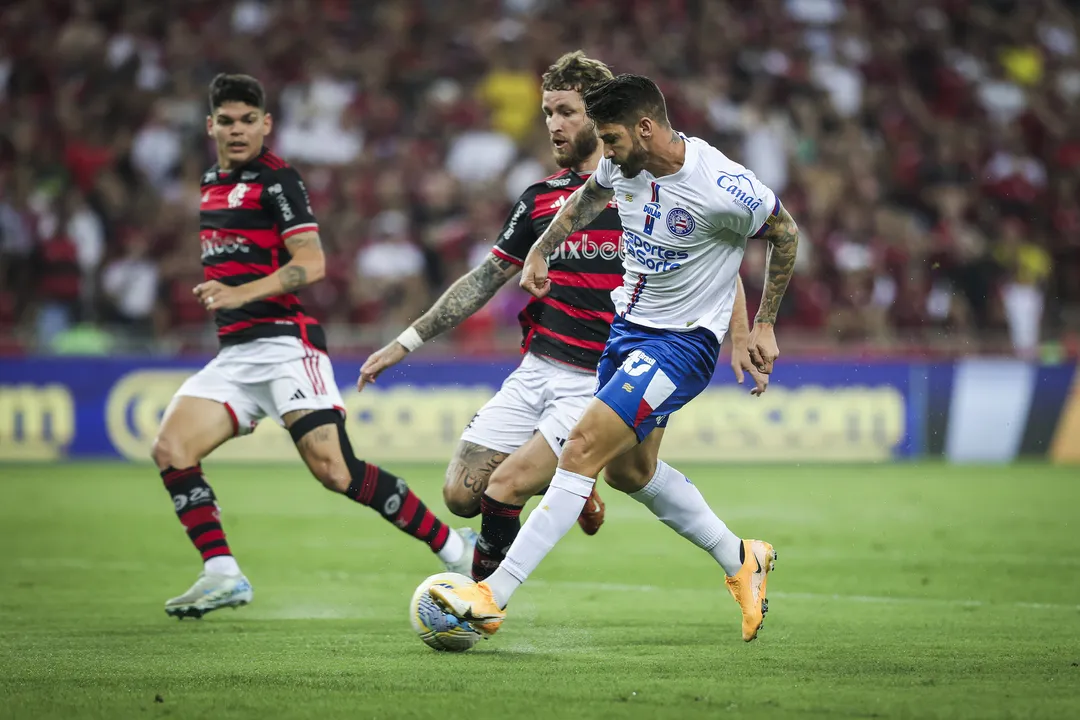 Everaldo perdeu uma chance clara no começo do jogo e o Bahia pagou caro pelo erro