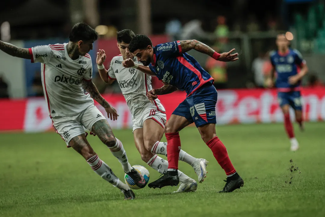 Bahia e Flamengo na partida de ida