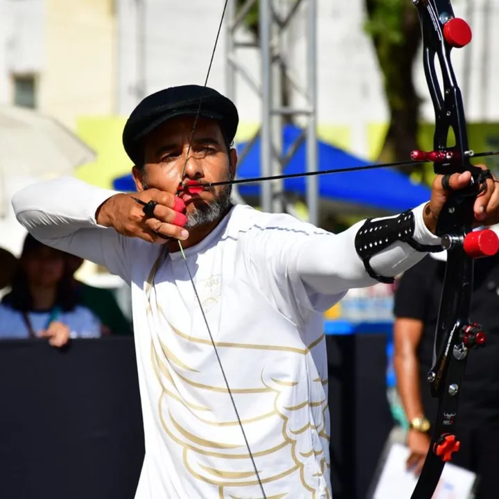 O arqueiro baiano Paulo Merlino, do Clube Asas, conquistou a medalha de prata na categoria barebow masculino