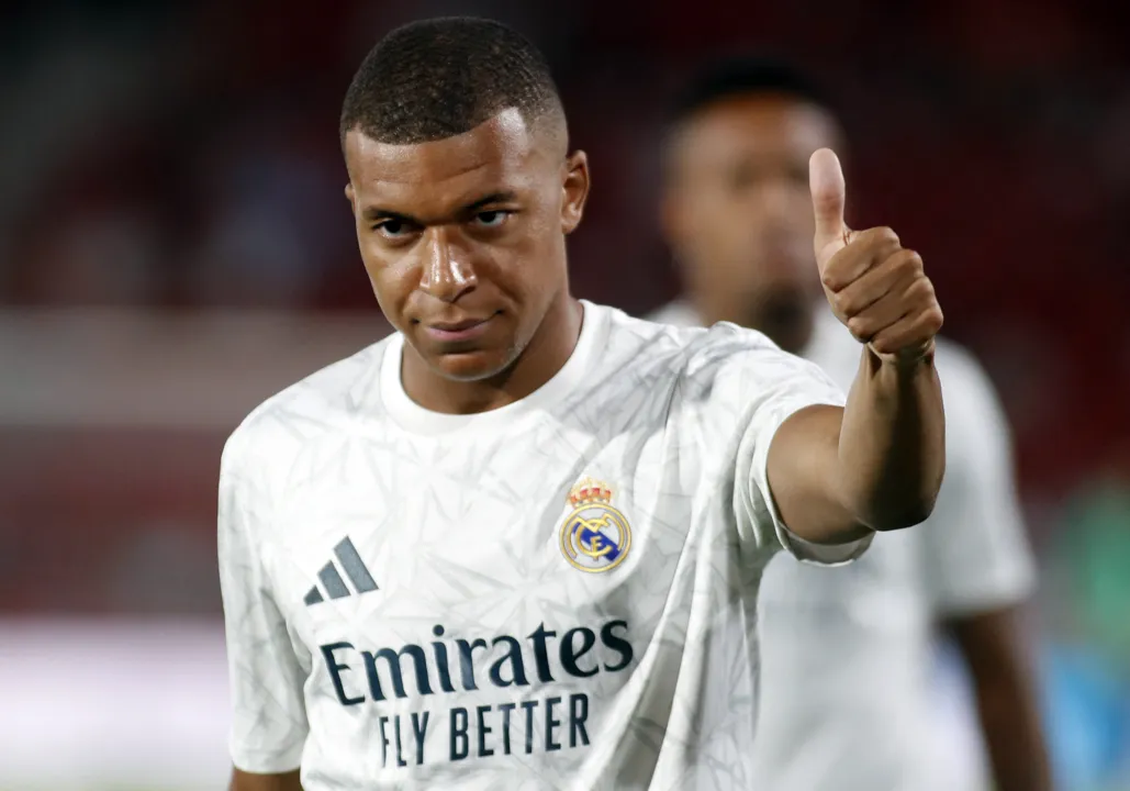 Craque francês Kylian Mbappe vive a expectativa para estrear diante da torcida merengue