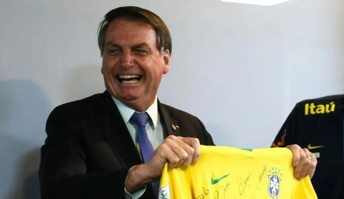 Bolsonaro faz ataques a Moraes