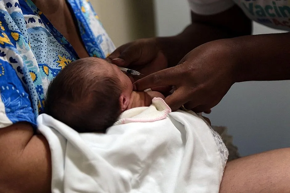 As autoridades sanitárias também investigam outro óbito suspeito em um bebê de três meses, em Irati