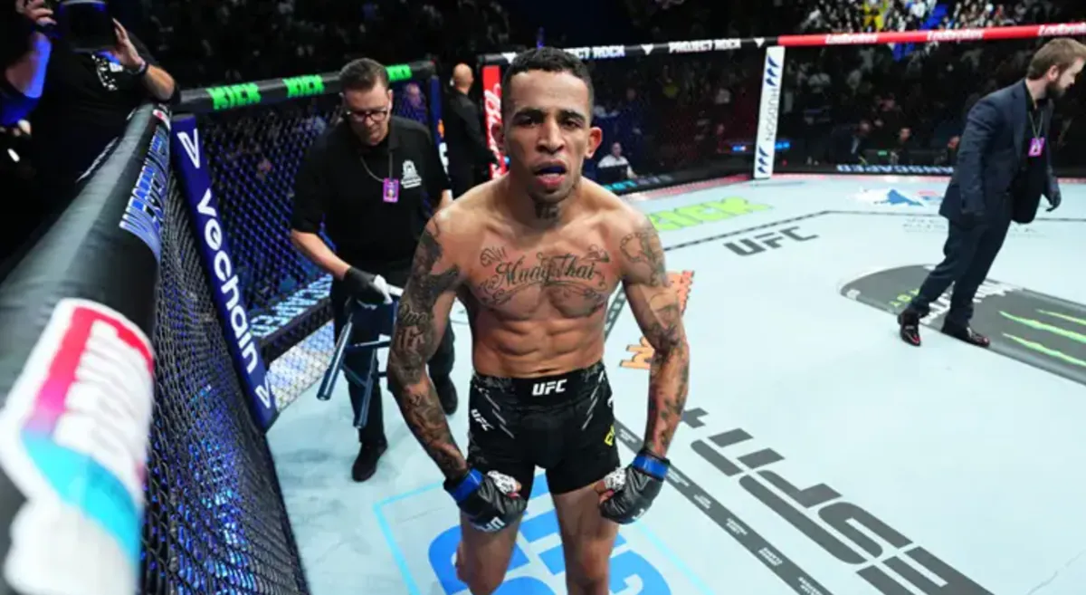 Em mais um show, Carlos Prates nocauteou Jingliang e segue invicto no Ultimate