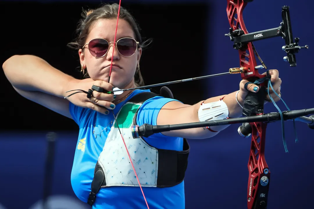 Ana Luiza Caetano disputando as oitavas de final