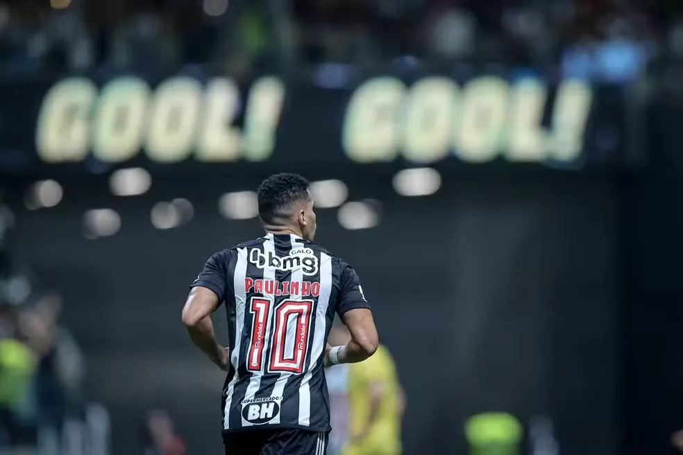 Paulinho, jogador do Atlético-MG