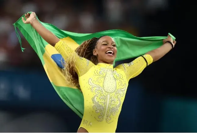 Atleta é a mais condecorada da história da ginástica no Brasil