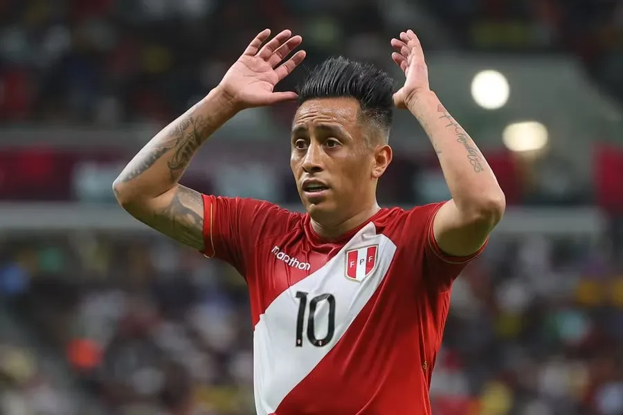 Christian Cueva atuou por uma década pela seleção peruana