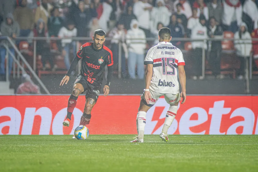 Vitória e São Paulo no Morumbis