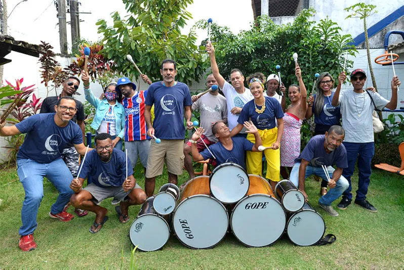 Assistidos integram banda percussiva do Caps AD Pernambués