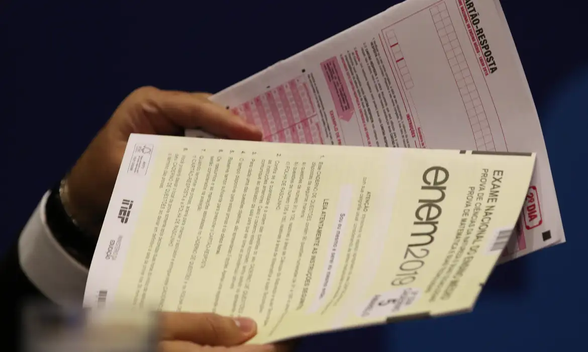 Enem 2025: MEC anuncia datas de inscrições e provas