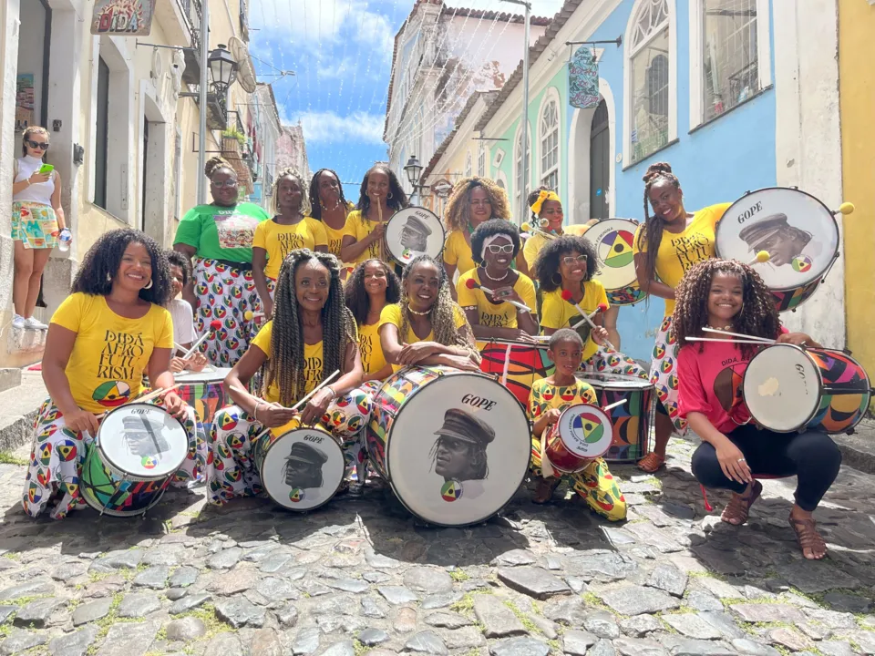 A obra trata a ancestralidade que há décadas resiste e fortalece as tradições negras na Bahia