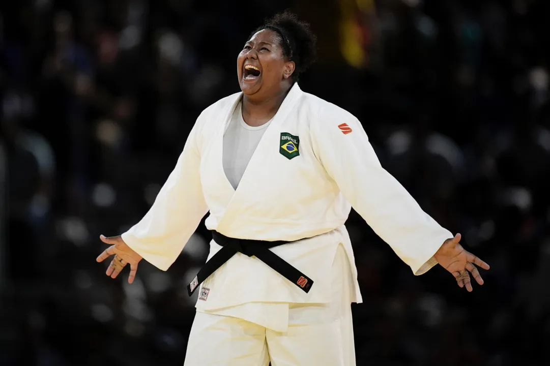 Bia Souza é campeã olímpica na categoria 78kg do campeã