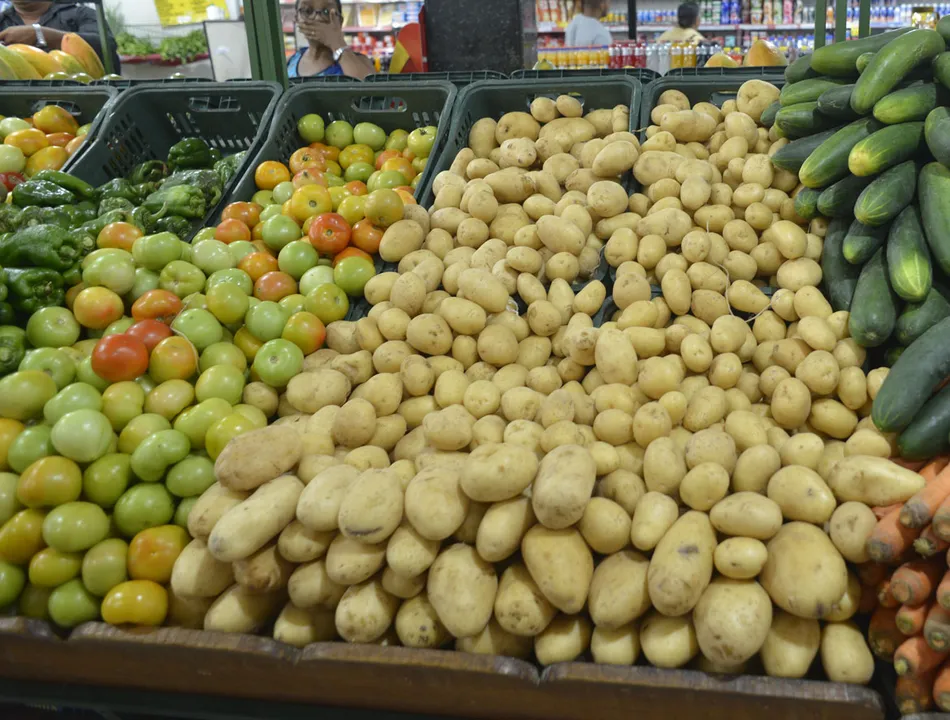 O setor de tubérculo, do grupo de alimentos, foi um dos maiores responsáveis por puxar esse cenário