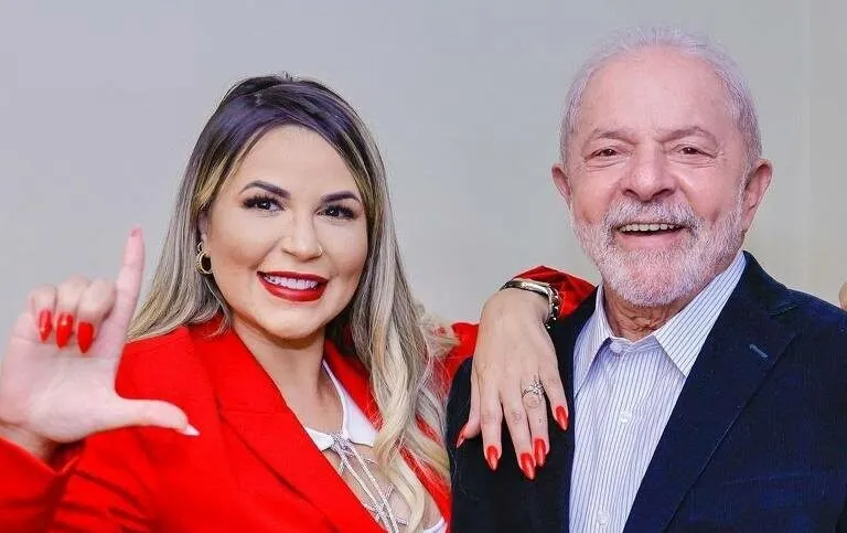 Deolane apoiou candidatura de Lula em 2022