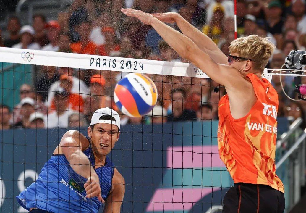 Brasil venceu por 2 sets a 0