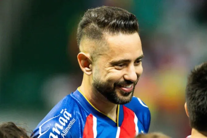 Everton Ribeiro alcançou a marca de 51 jogos com a camisa do Bahia