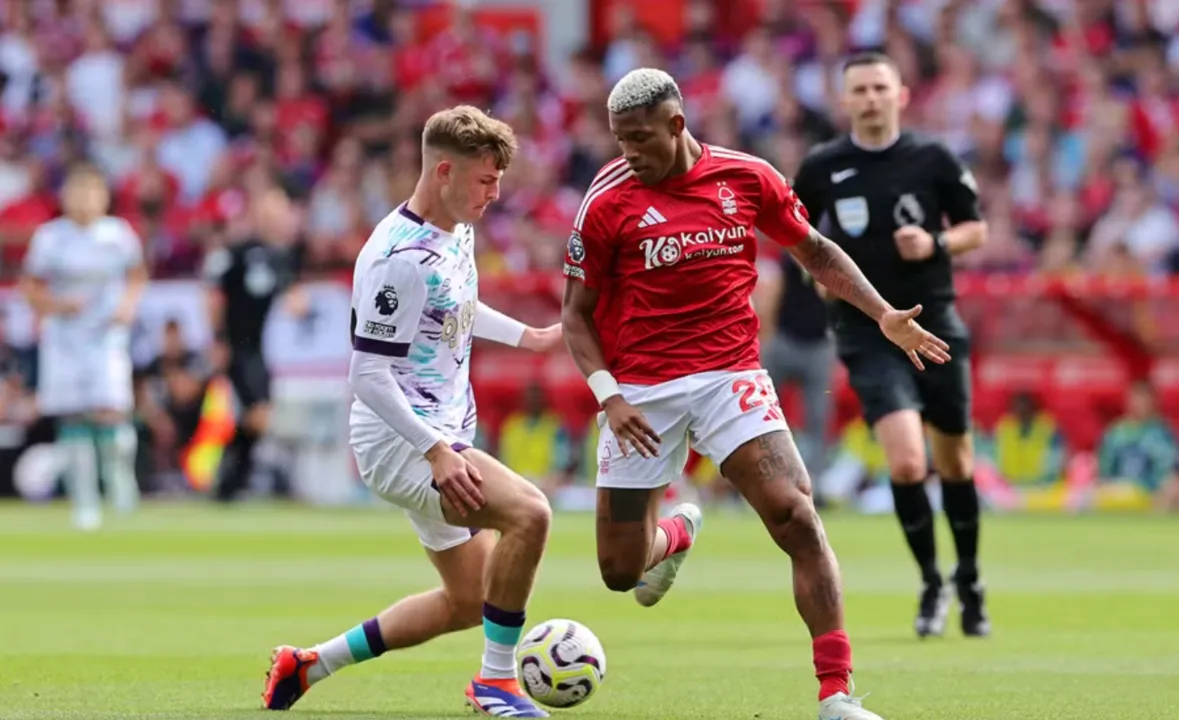 Danilo sofreu lesão feia em jogo da Premier League