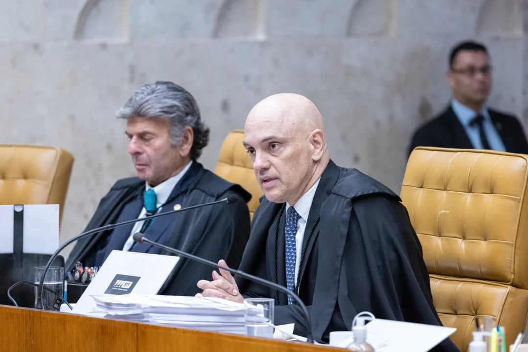 Senadores e deputados se movimentam para protocolar impeachment contra magistrado