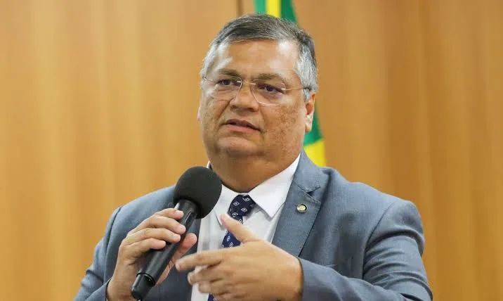 Dino autoriza gasto fora da meta fiscal