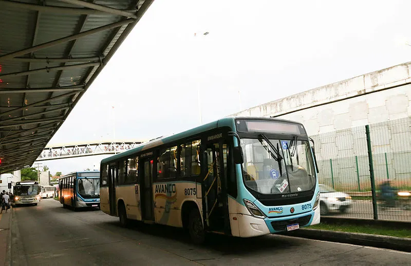 Frota de ônibus retorna normalmente