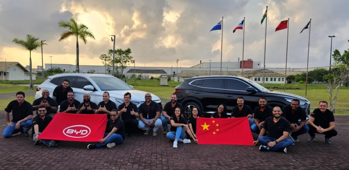 Grupo que embarca para a China