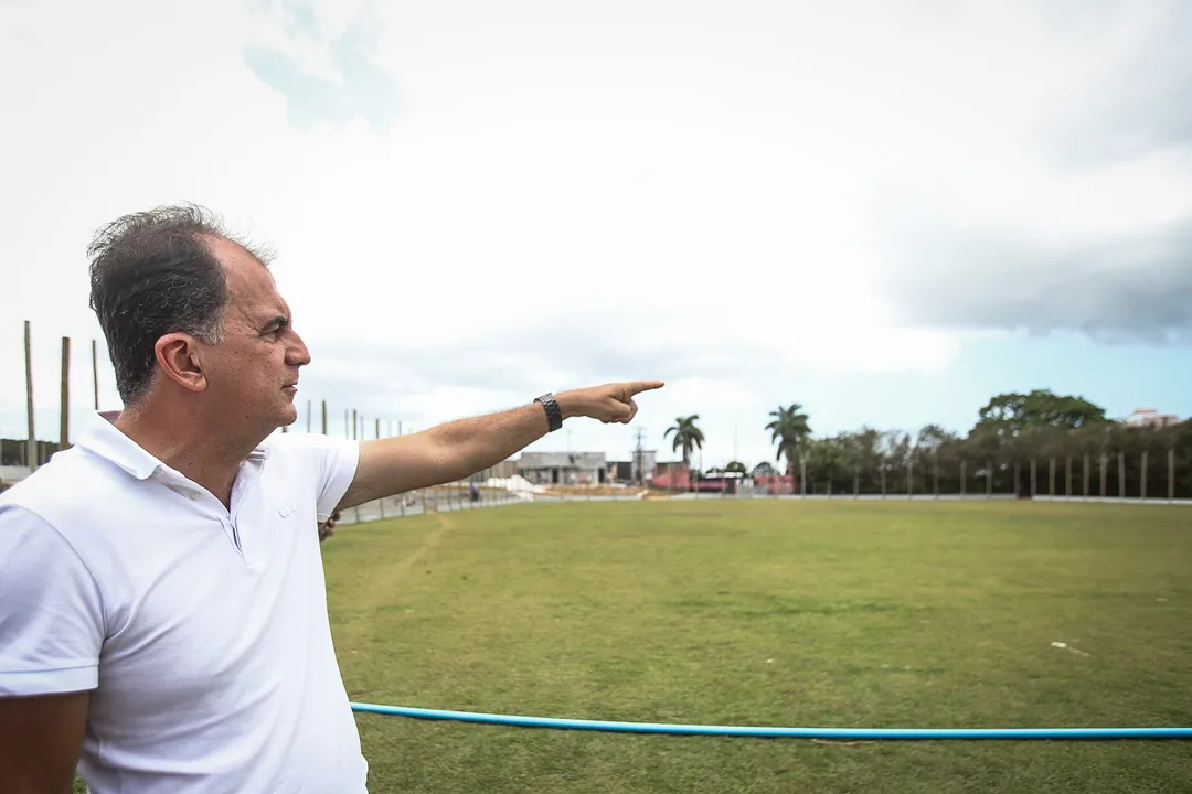 Fábio Mota no estádio Manoel Barradas, o Barradão