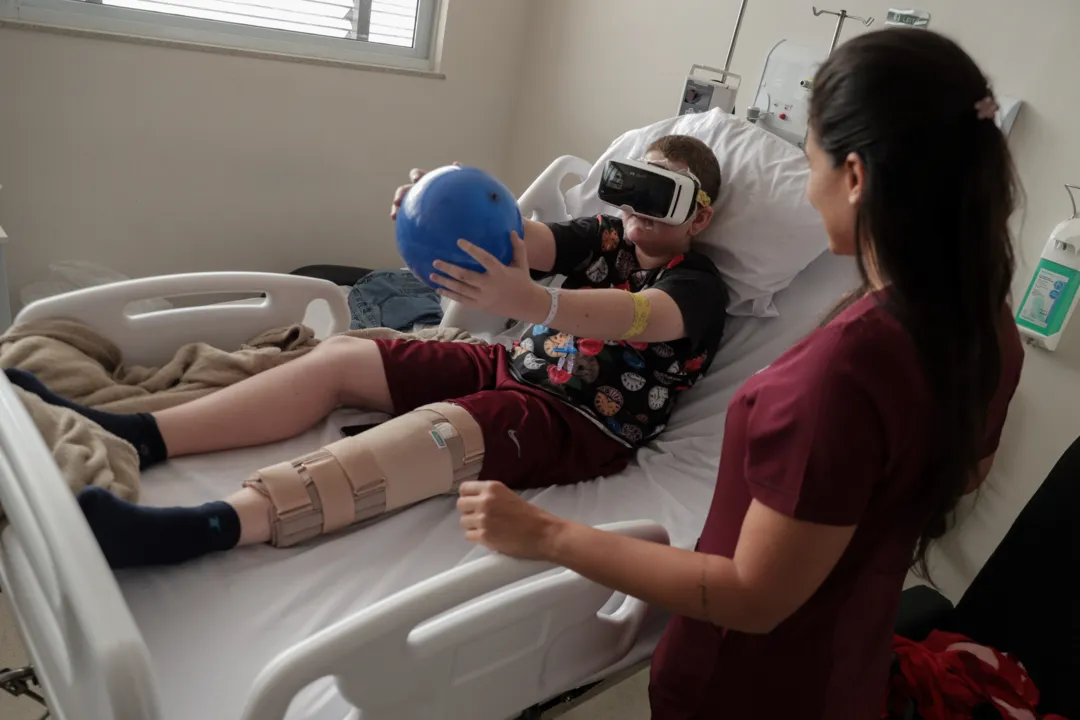 Imagem ilustrativa da imagem Hospital Ortopédico do Estado insere óculos de realidade virtual