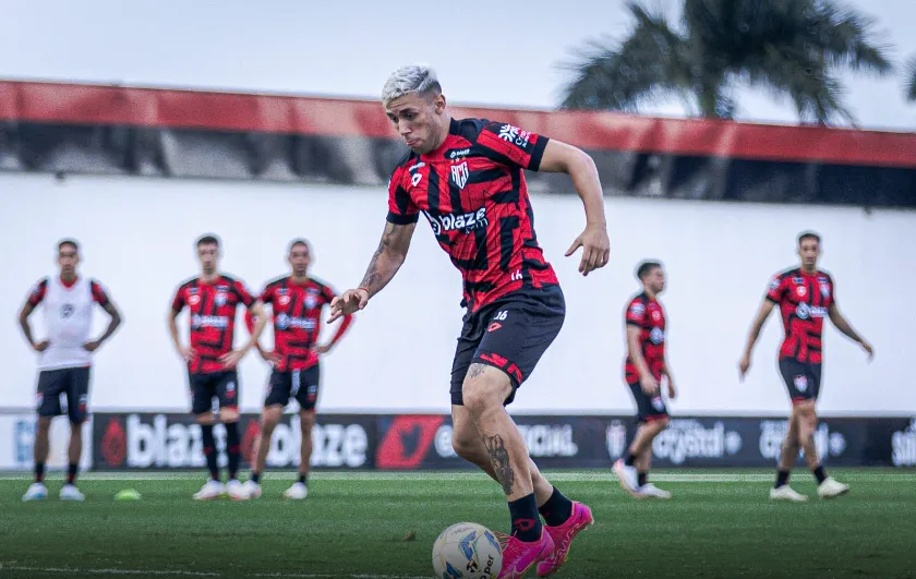 Emiliano Rodríguez teve seu contrato rescindido