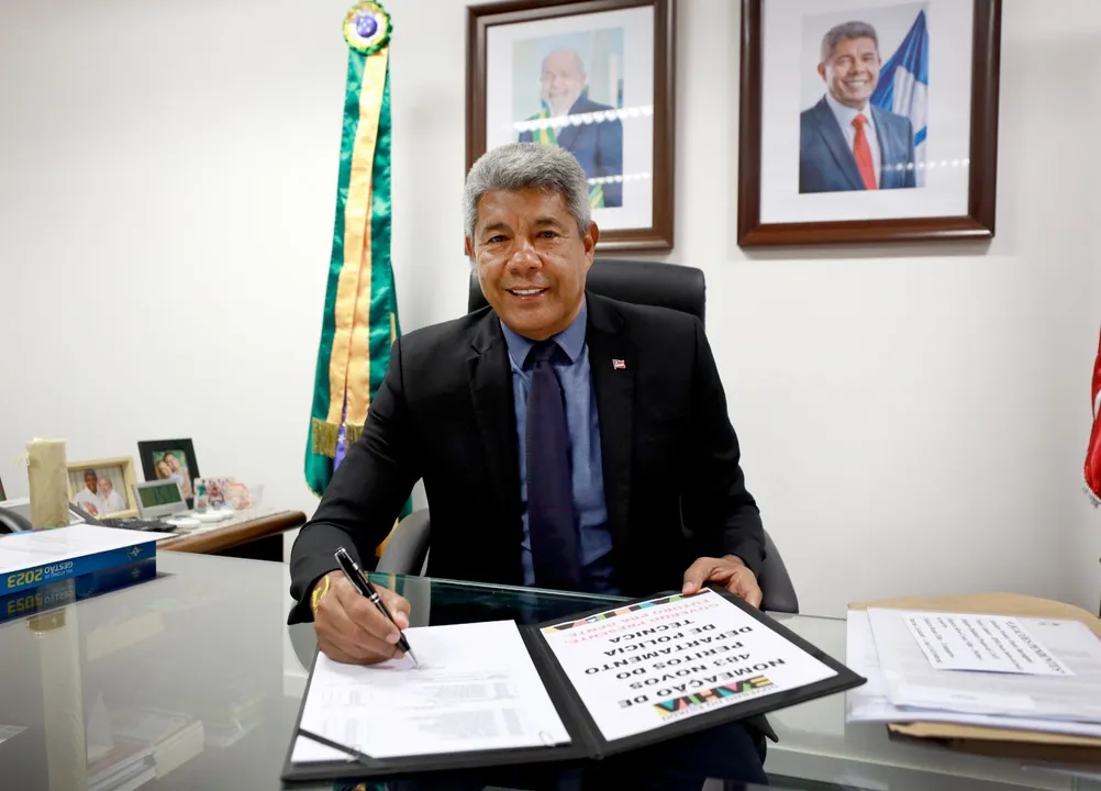 Jerônimo sanciona lei que autoriza novo empréstimo ao governo