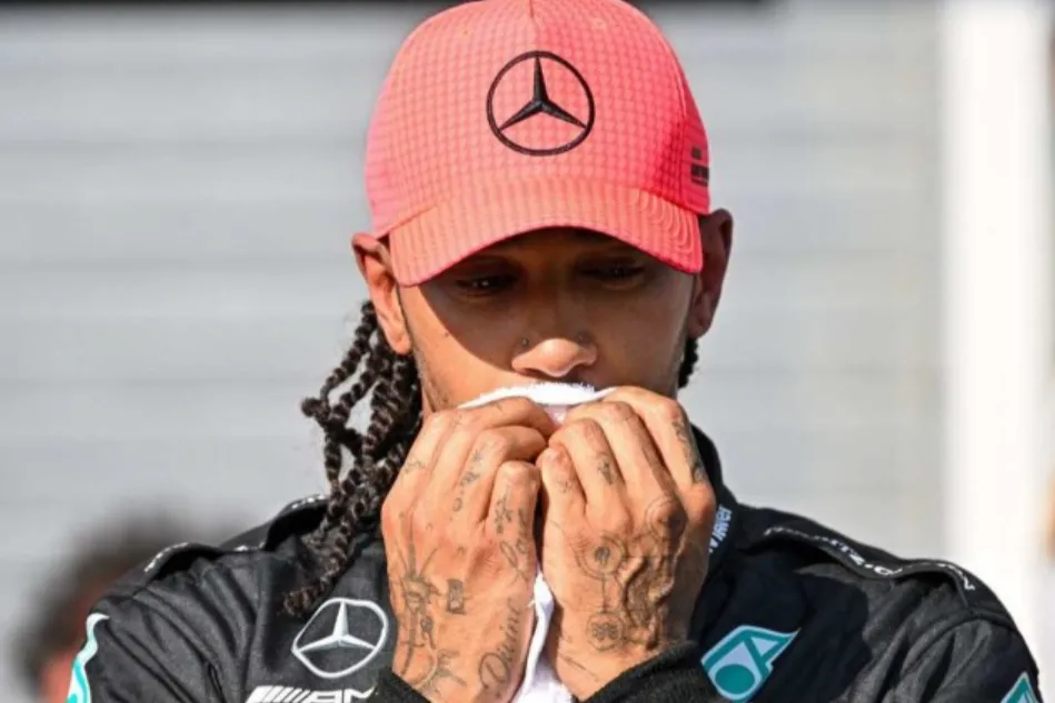 O piloto britânico da Mercedes, Lewis Hamilton