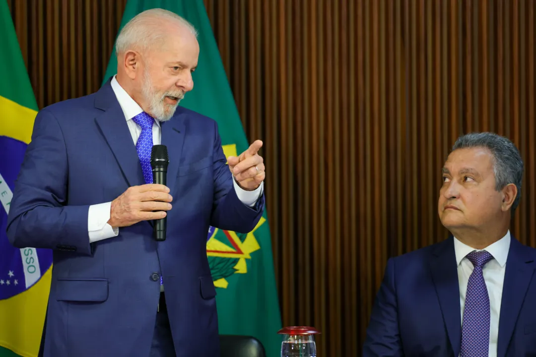 Presidente Luiz Inácio Lula da Silva coordena reunião ministerial no Palácio do Planalto